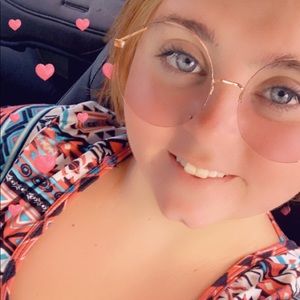 Meet your Posher, Joann